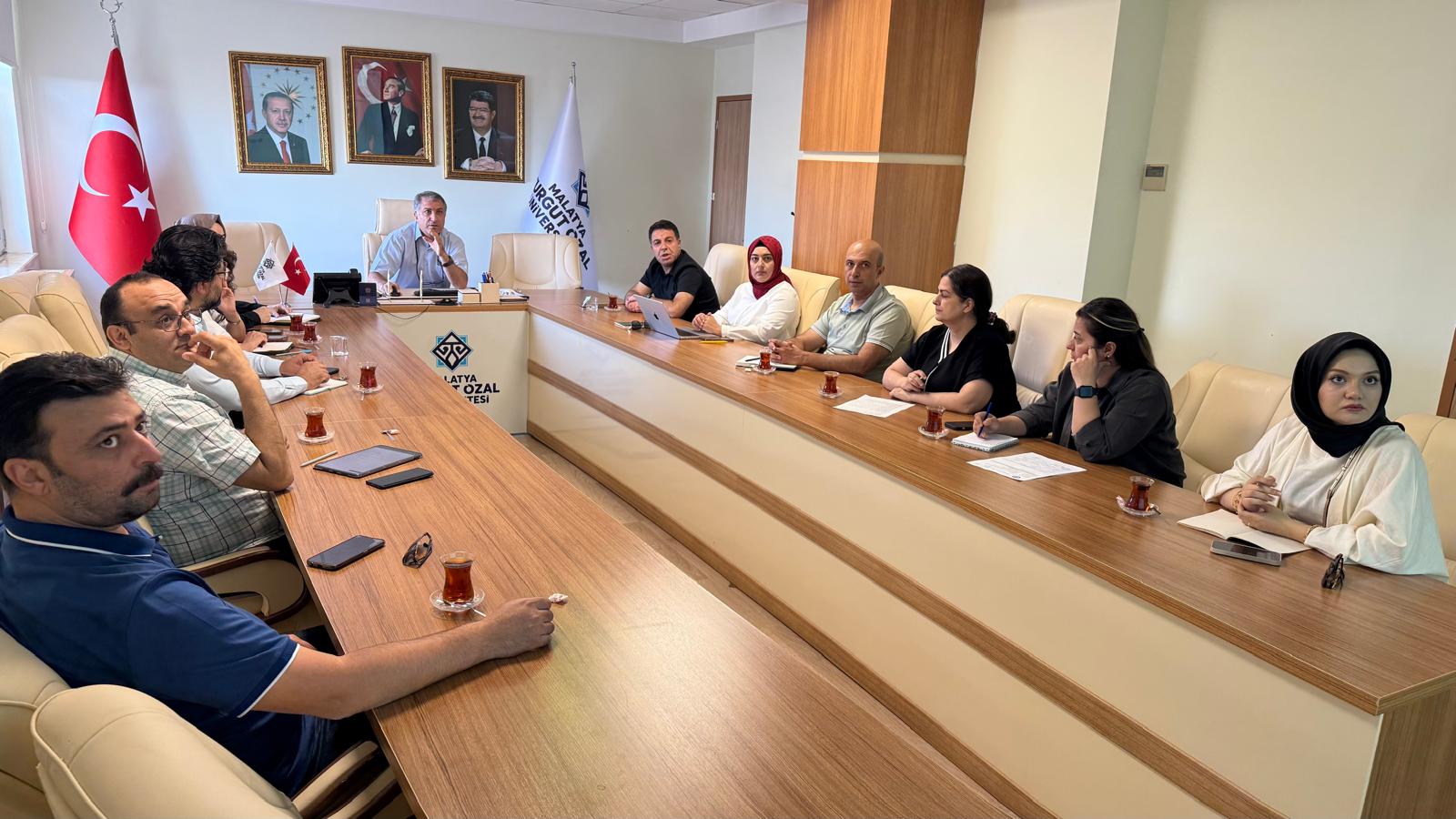 Uygulama ve Araştırma Merkezleri Değerlendirme Toplantısı Gerçekleştirildi